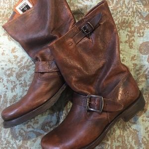 Womans Frye Boots